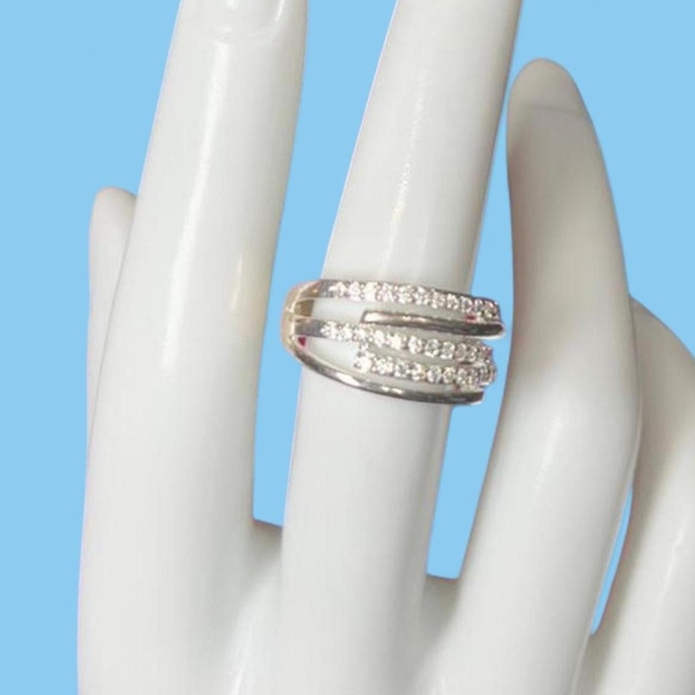 Silver ring with rhinestones